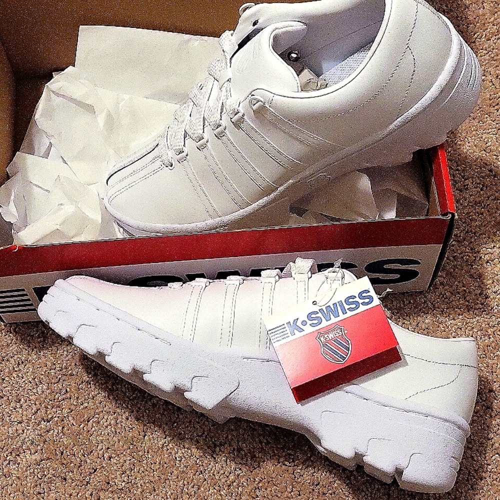 White K-Swiss 11.5